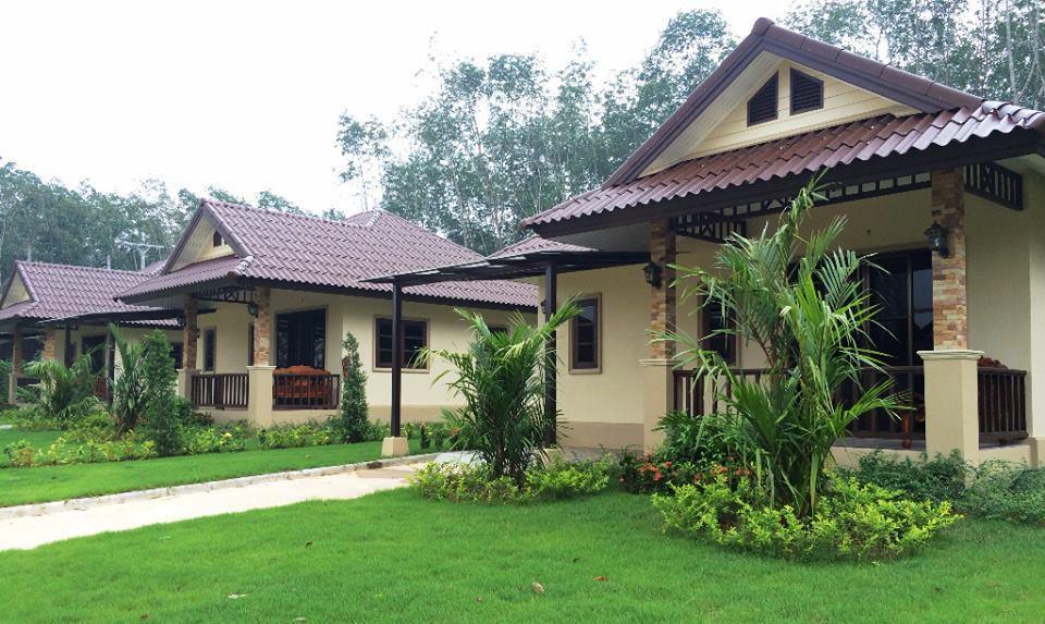 Dachatorn Village Khao Lak Exteriör bild
